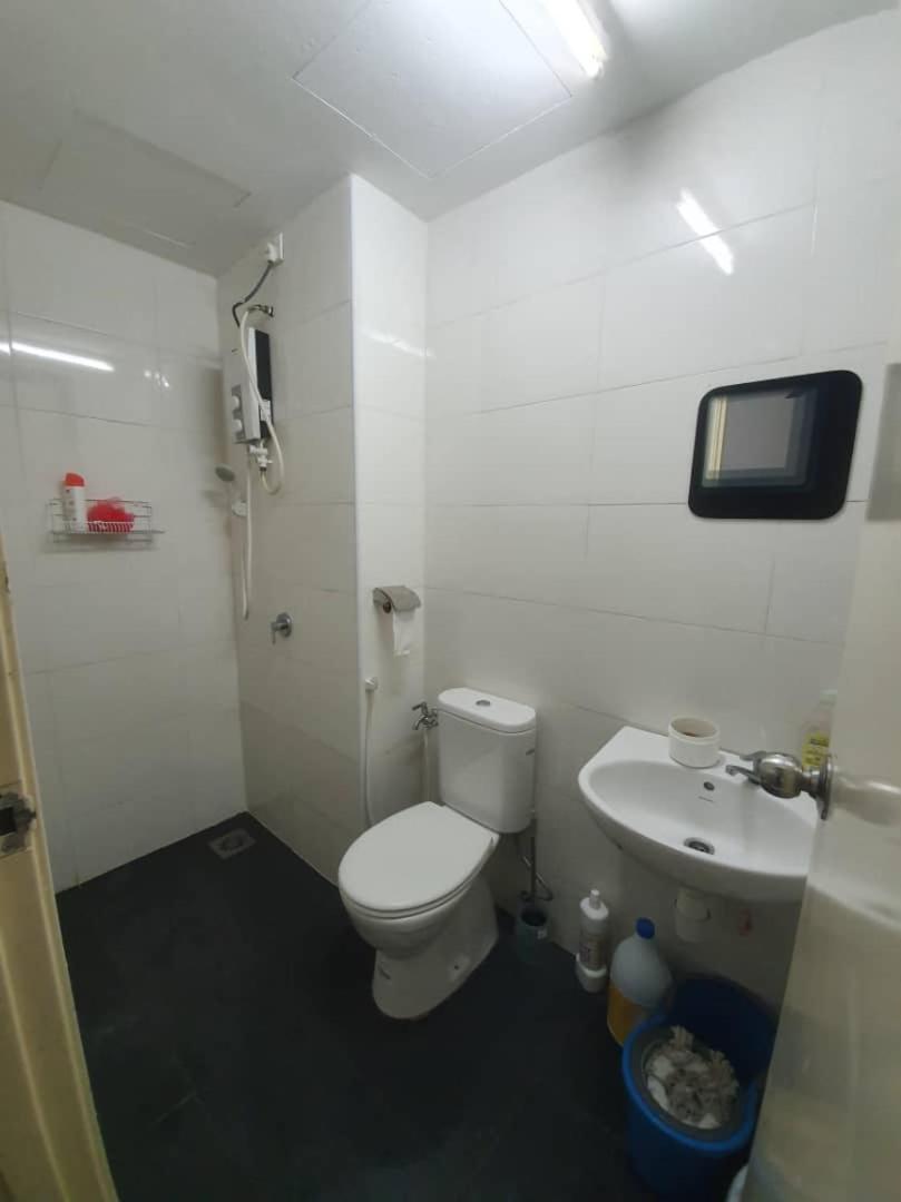 Vista Alam Serviced Apartment Near Idcc Sacc Pkns Uitm Msu Avisena Шах-Алам Екстер'єр фото
